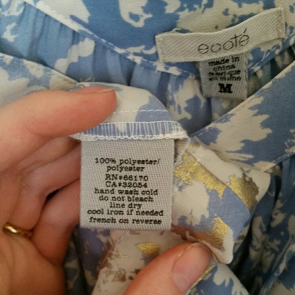 Ecoté Flowy Blouse - Picture 5 of 6